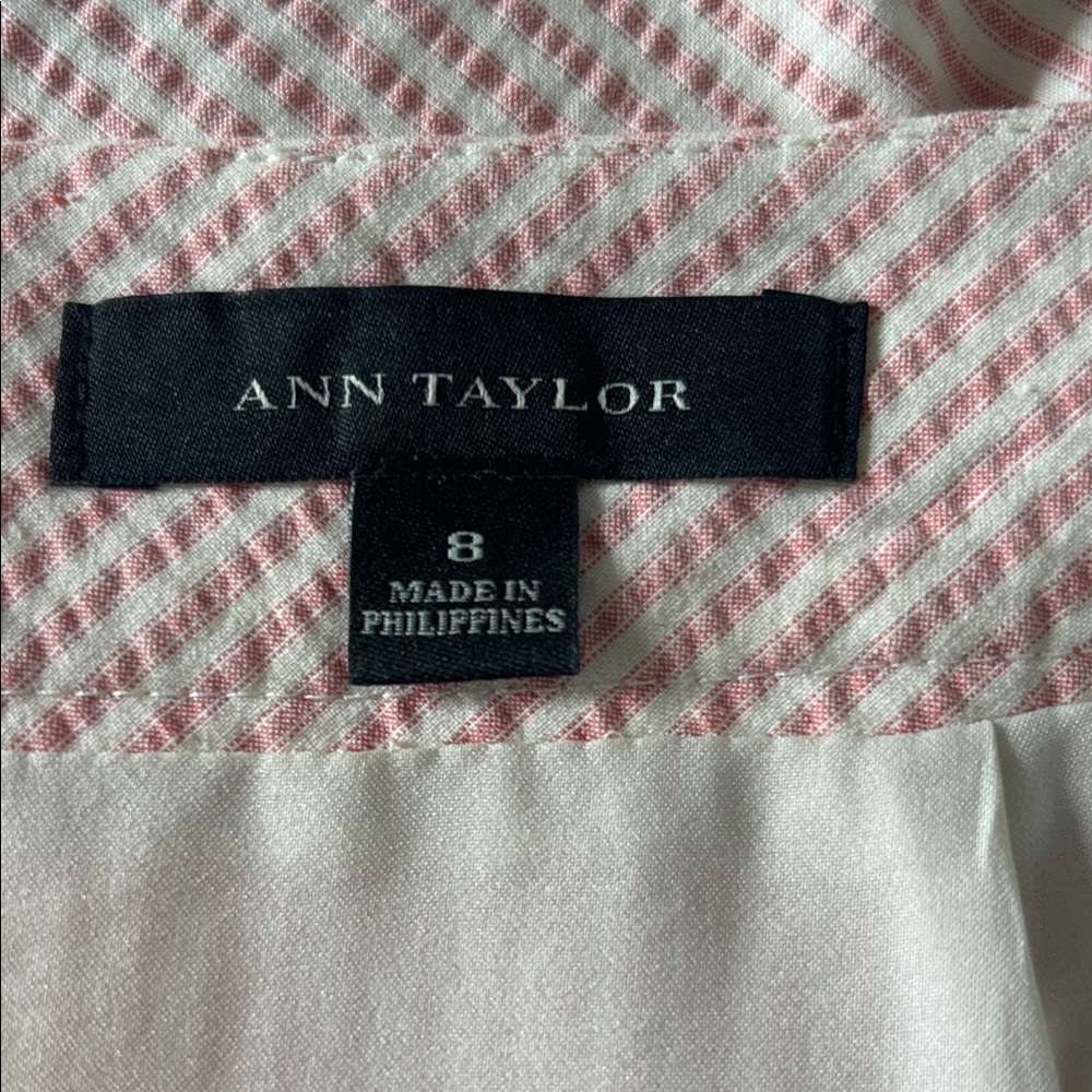 Ann Taylor Blush Seersucker Pencil Skirt - Picture 2 of 4